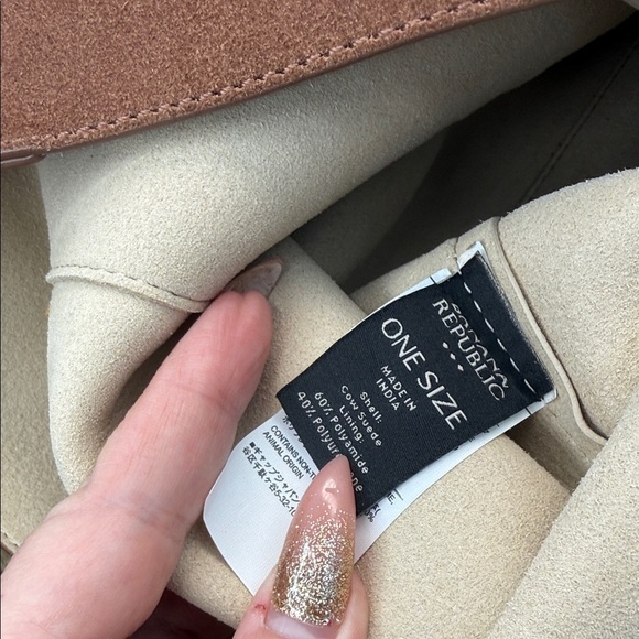 Banana Republic leather bucket bag - Picture 10 of 11